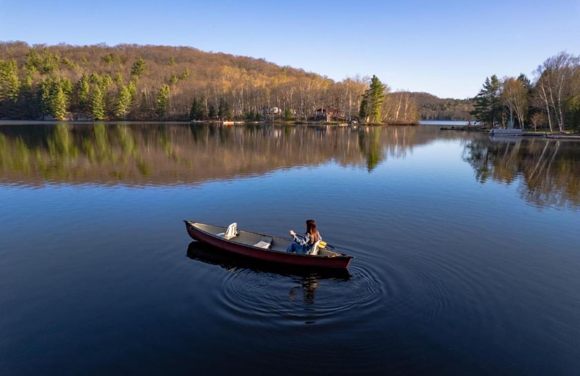 Lakefront Retreat & Panoramic Views With Hot Tub And Sauna Βίλα Algonquin Highlands Εξωτερικό φωτογραφία