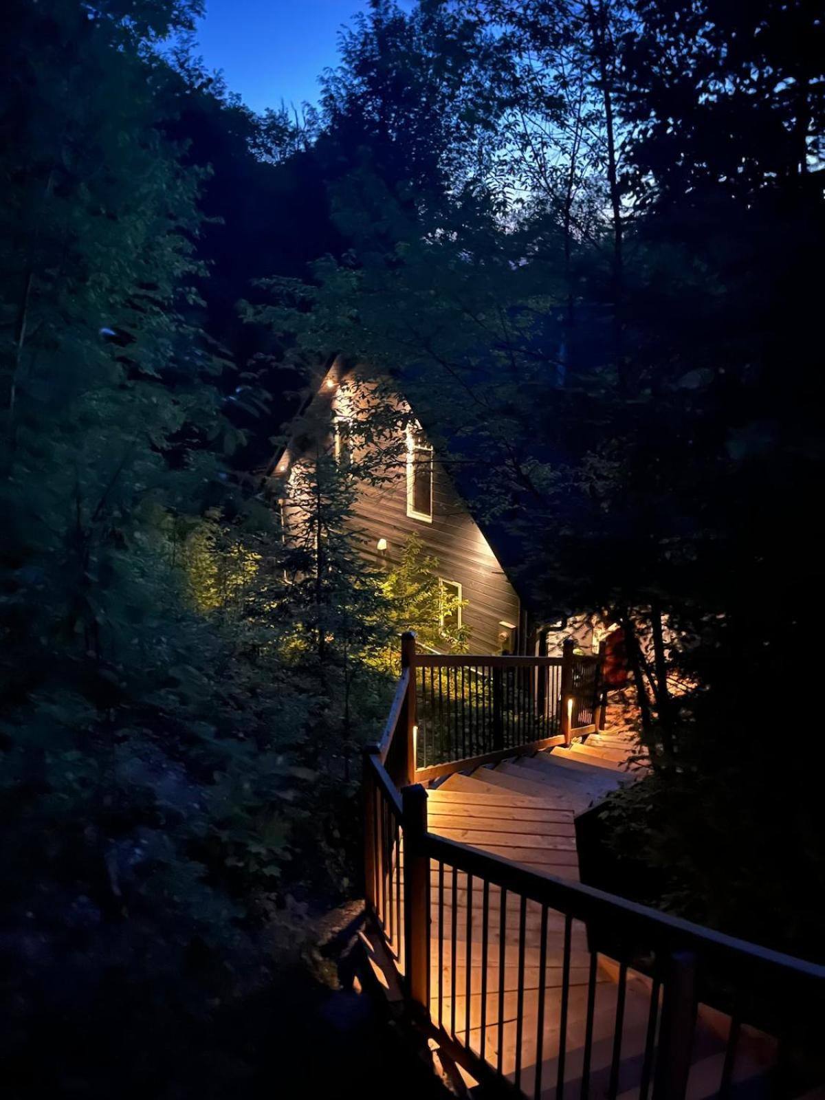 Lakefront Retreat & Panoramic Views With Hot Tub And Sauna Βίλα Algonquin Highlands Εξωτερικό φωτογραφία